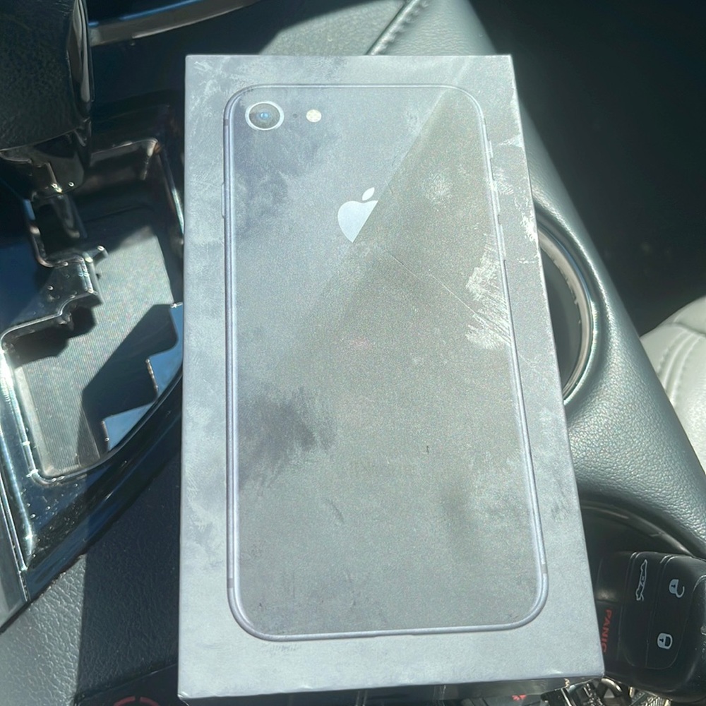 iPhone 8 128GB unlocked